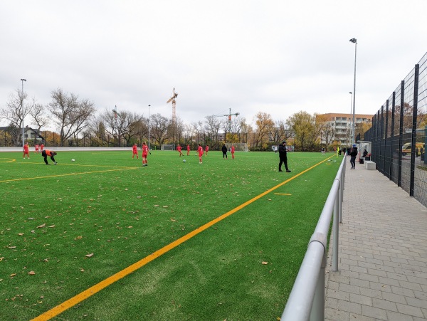 Sportplatz Hohenschönhauser Straße - Berlin-Prenzlauer Berg