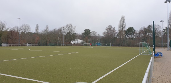 Hans-Rosenthal-Sportanlage Platz 3 - Berlin-Charlottenburg