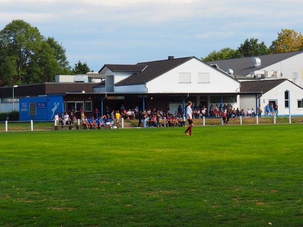 Sportzentrum am Heuerwerth - Ense-Niederense