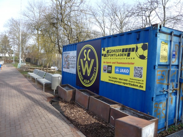 Sportanlage Apenrader Straße Platz 2 - Köln-Neuehrenfeld