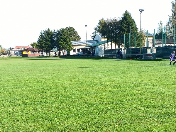 Sportplatz an der Schule - Steinhagen/Vorpommern