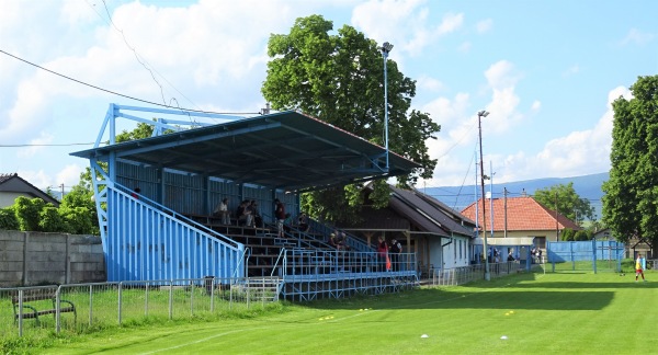 Futbalový areál Kozárovce - Kozárovce