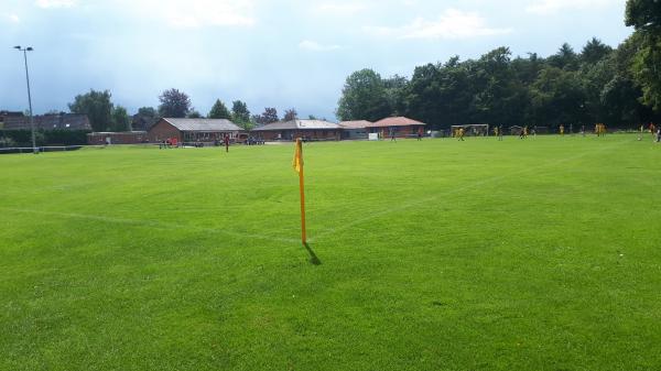 Waldstadion - Holtsee