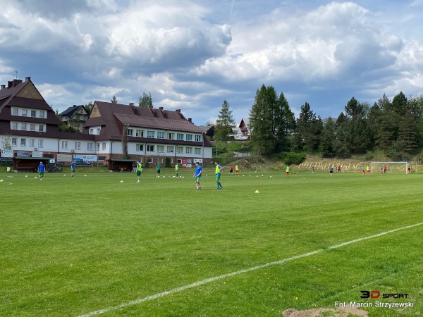 Stadion Gminny w Maniowyie - Maniowy