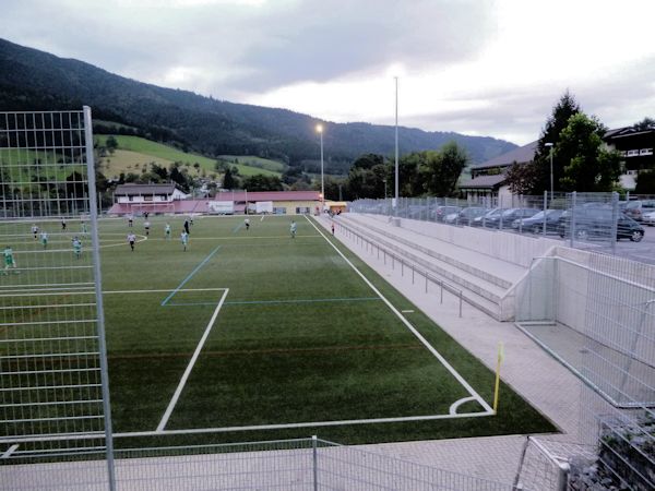 Schloßbergarena Nebenplatz - Simonswald