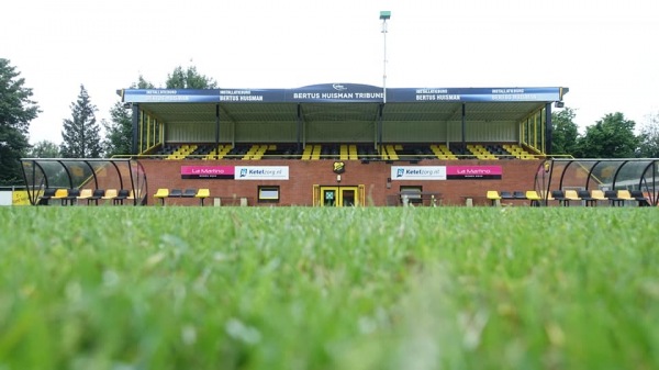 Sportpark Het Midden - DOS '37 - Twenterand-Vriezenveen