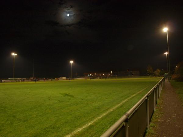 Hederborn-Arena am Hüneknapp - Salzkotten-Upsprunge