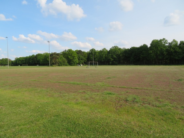 Walter-Bettges-Stadion D-Platz - Langenhagen