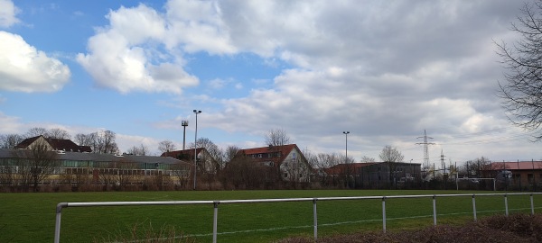 KLH SportPark B-Platz - Lehrte-Ahlten