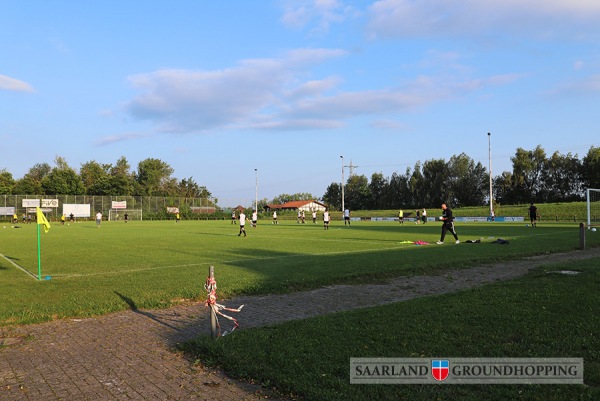 Schul- und Sportzentrum Bad Bergzabern Platz 2 - Bad Bergzabern