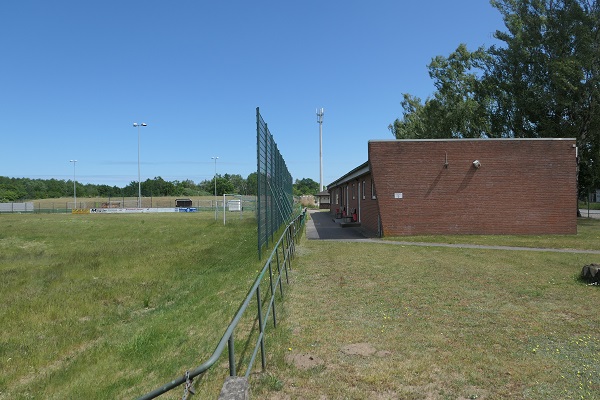 Sportanlage an den Bahnschranken - Lübeck-Dänischburg