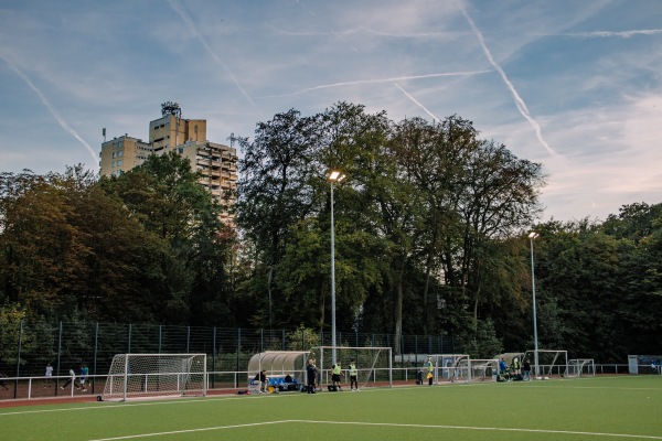 Sportplatz Hustadtring - Bochum-Querenburg