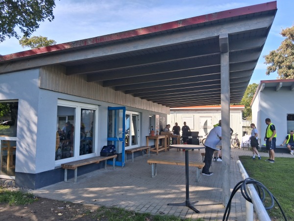 Sportplatz am Bahnhof - Sundhagen-Miltzow