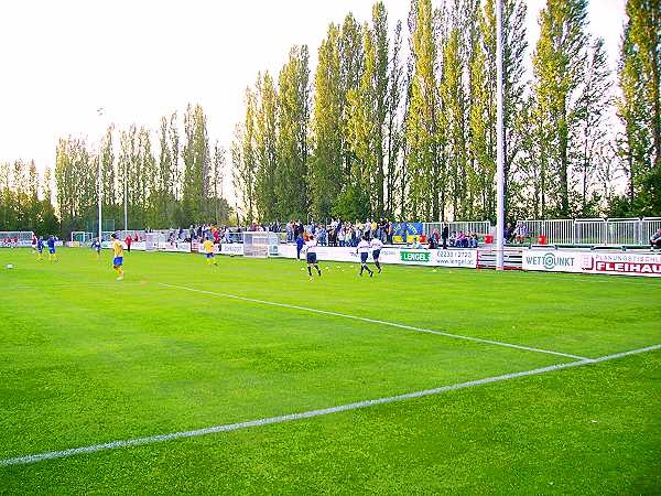 Richard-Gebert-Sportanlage - Schwadorf