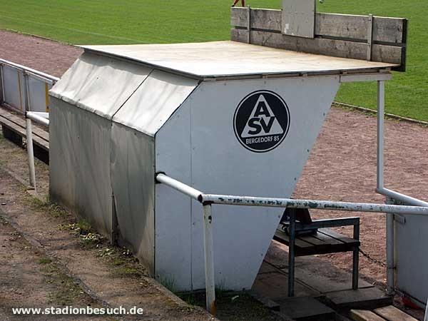 Stadion Sander Tannen - Hamburg-Bergedorf