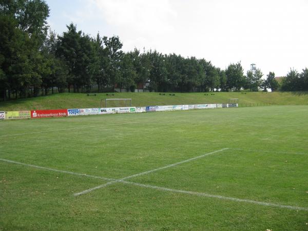 Sportpark am Wildpark - Stadion - Hohe Börde-Irxleben