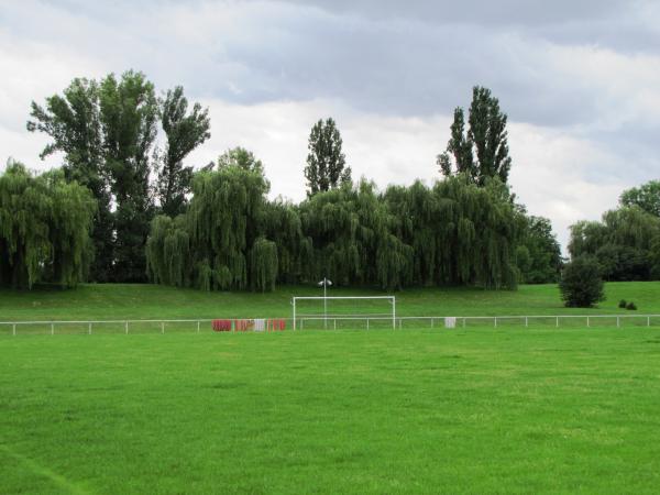 Sportplatz am Kanal - Leuna-Kötschlitz