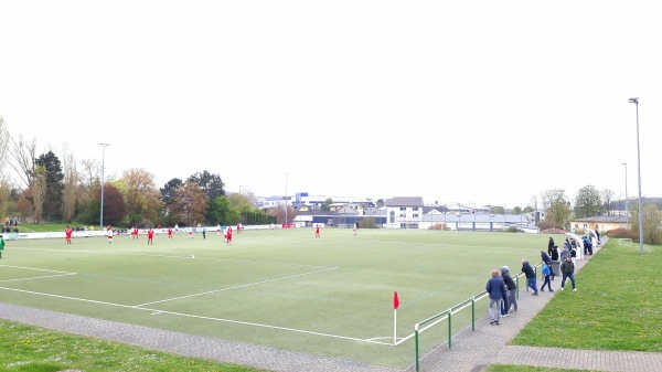 Sportplatz an der Neumühle 2 - Pohlheim-Watzenborn-Steinberg