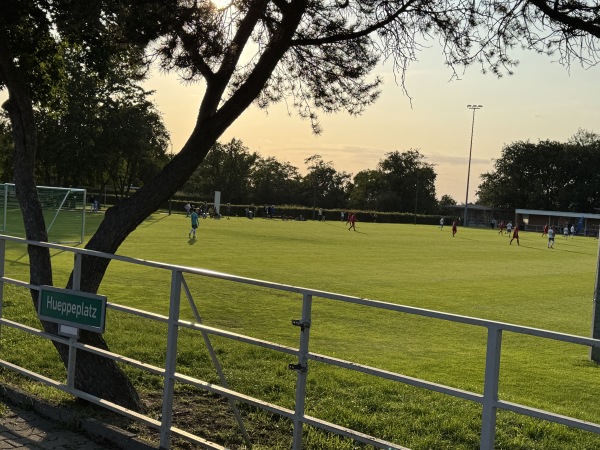 Hueppeplatz 2 - Berlin-Westend