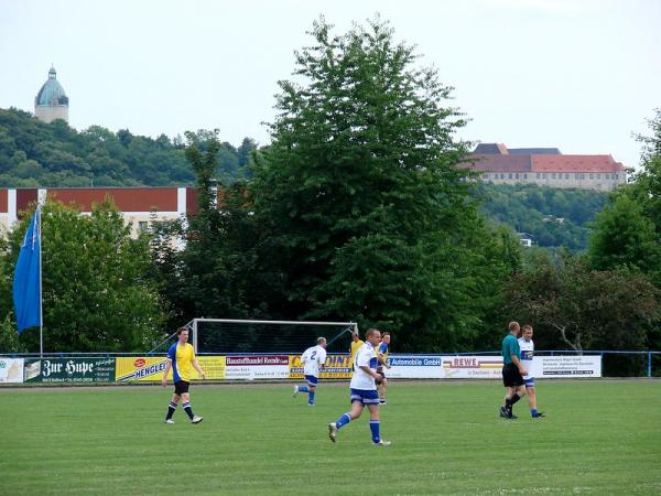 Blick zur Neuenburg