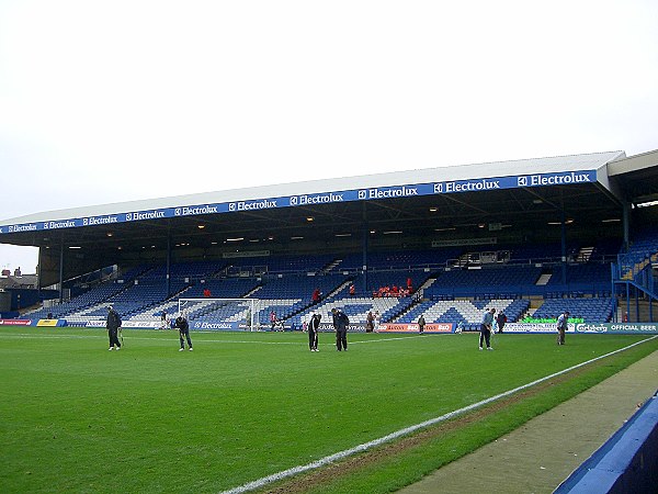 Kenilworth Road Stadium - Luton, Bedfordshire