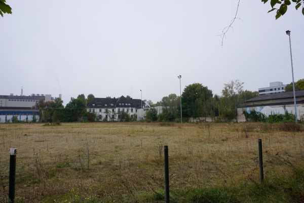 Sportstätte Walter Helpenstell - Koblenz-Rauental