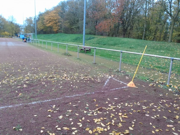 Sportanlage an der Sandgrube Platz 2 - Erkelenz-Holzweiler