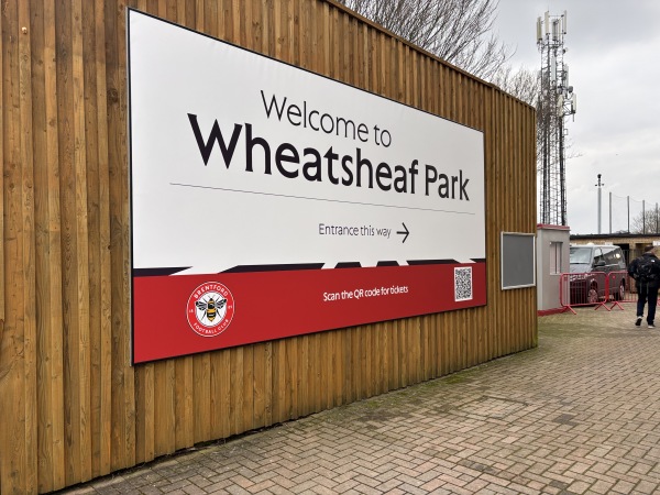 Wheatsheaf Park - Staines, Surrey