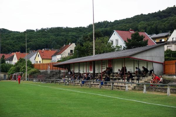 Sportplatz Hainburg - Hainburg an der Donau