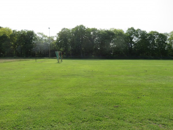 Walter-Bettges-Stadion E-Platz - Langenhagen