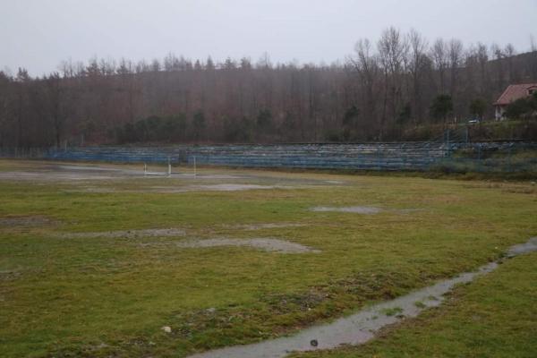 Stadiumi Mirdita - Rrëshen