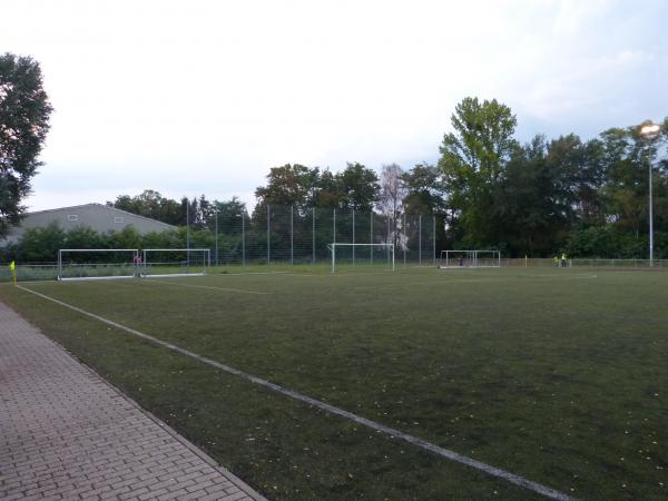 Sportplatz Hohe Straße - Bonn-Tannenbusch