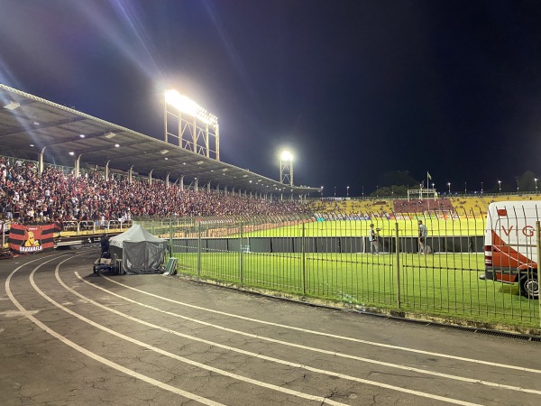Estádio Raulino de Oliveira - Volta Redonda, RJ