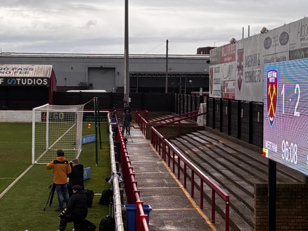 The Chigwell Construction Stadium - London-Dagenham, Greater London