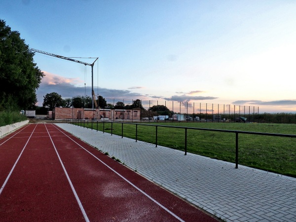 Sportzentrum Ost am Kleefeld Platz 2 - Lippstadt-Dedinghausen
