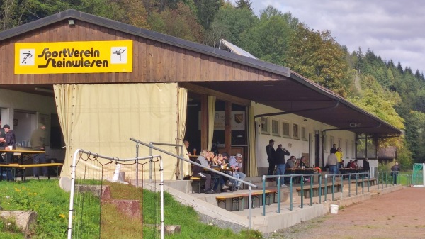 Sportanlage Steinernes Kreuz - Steinwiesen