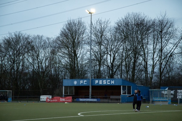 Helmut-Kusserow-Sportanlage - Köln-Pesch