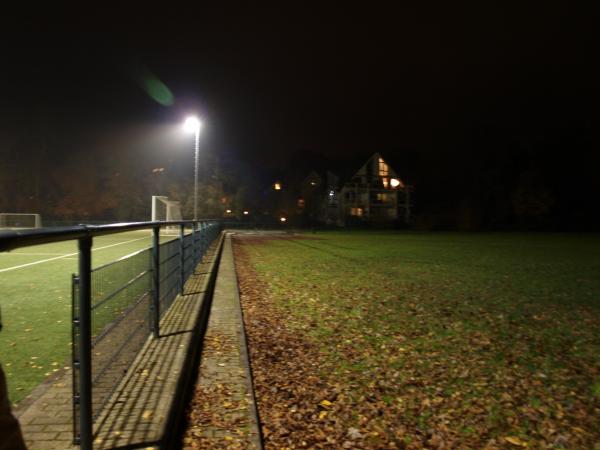 Sportplatz Sulzbachstraße - Ostpark-Arena - Düsseldorf-Grafenberg