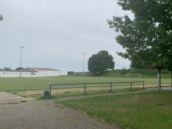 Sportplatz am Berggarten - Wölfersheim-Wohnbach