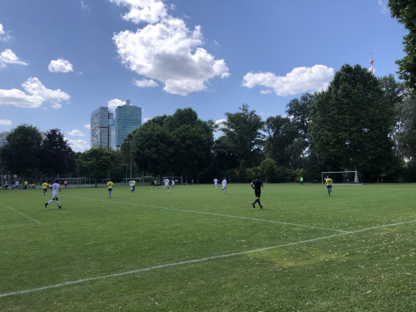 Sportcenter Donaucity Nebenplatz - Wien