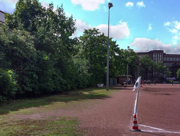 Sportplatz Quellenweg - Hamburg-Hamm