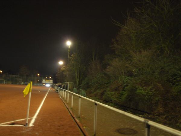 Hennes-Jeschke-Sportanlage Platz 2 - Duisburg-Marxloh