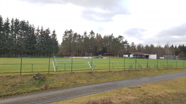 Waldsportplatz - Leinatal-Catterfeld