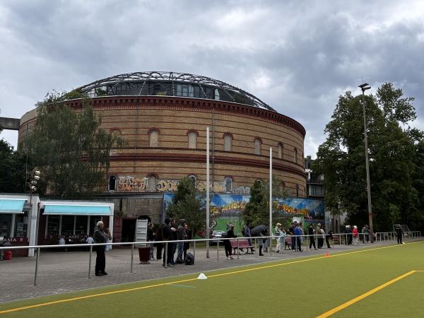 Sportplatz am Fichtebunker - Berlin-Kreuzberg
