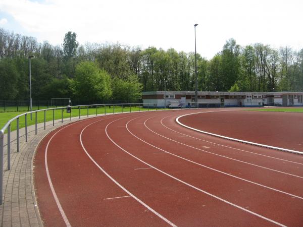 Plaatweg-Stadion im Sportzentrum Mitte - Nordenham
