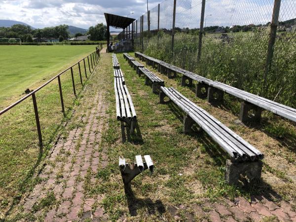 Boisko w LKS Grodzisko Raciechowice - Raciechowice