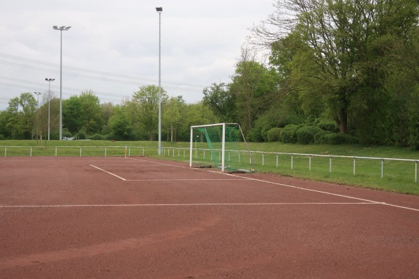 Bezirkssportanlage Krähenacker Platz 3 - Meerbusch-Osterath