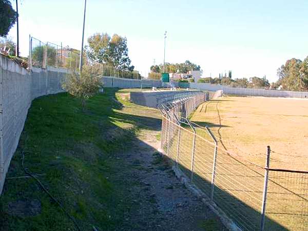 Theodorio Koinotiko Stadio Pera Choriou - Nisou