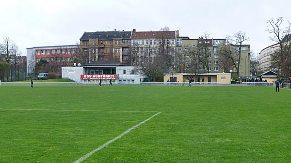 Hertzbergplatz - Berlin-Neukölln