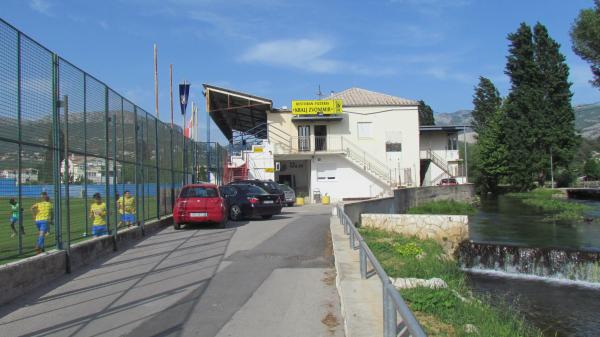 Stadion pokraj Jadra - Solin